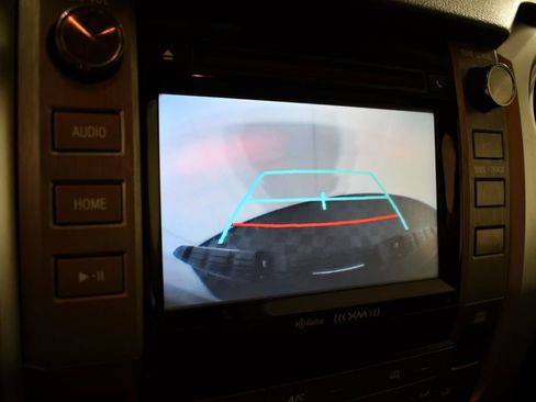 Used 2018 Toyota Tundra SR5 image 38