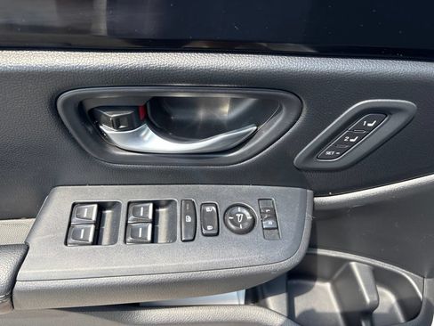 Used 2023 Honda Pilot EX-L image 16