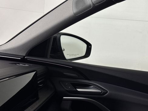 Used 2025 Audi Q5 Premium Plus w/ Premium Plus image 12