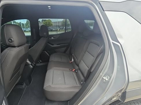 Used 2026 Chevrolet Equinox LT FWD image 15