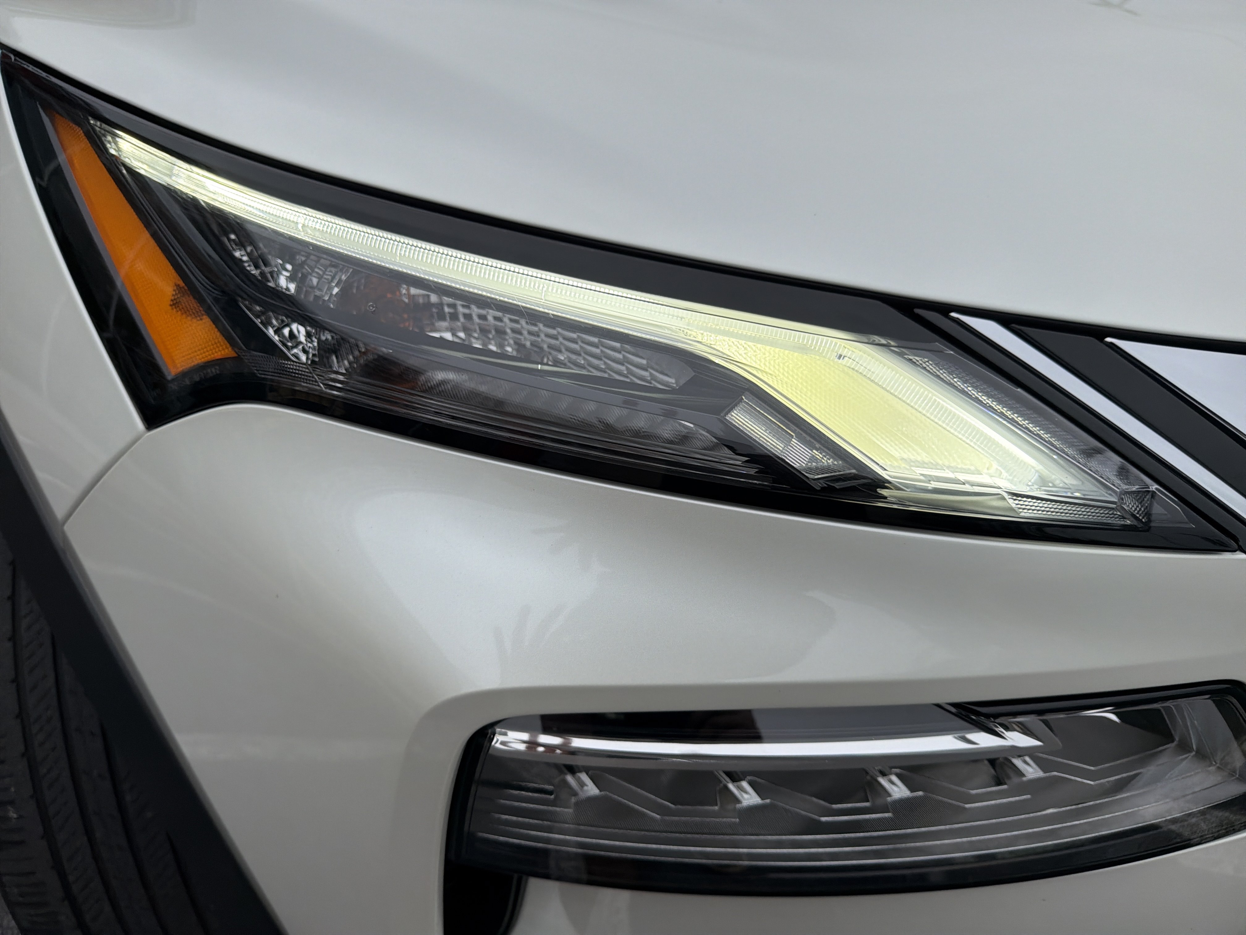 Certified 2023 Nissan Rogue SV AWD/4WD image 15