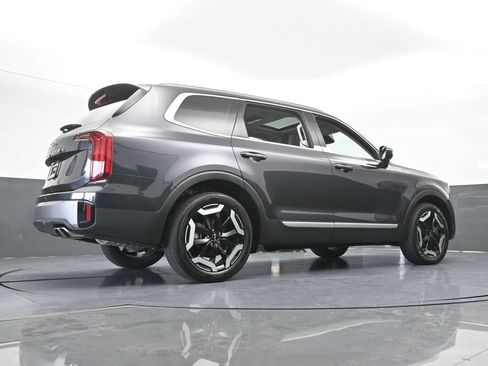 Used 2025 Kia Telluride S FWD image 71