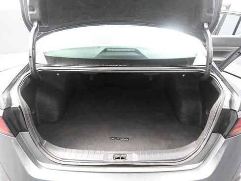 Used 2024 Nissan Altima 2.5 SR image 24