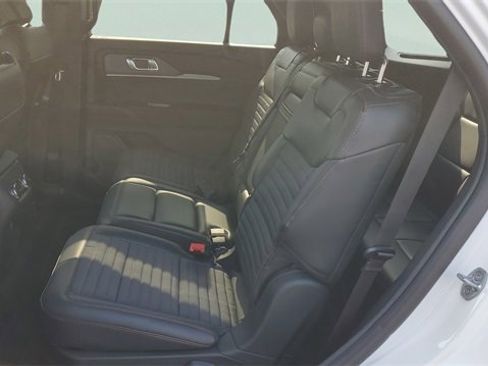 New 2025 Ford Explorer ST-Line w/ ST-Line Street Pack image 38