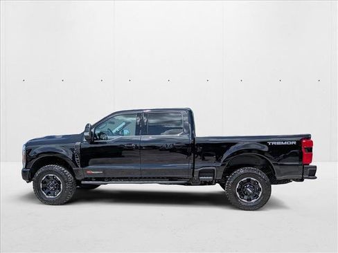 New 2025 Ford F250 Lariat w/ Lariat Ultimate Package image 5