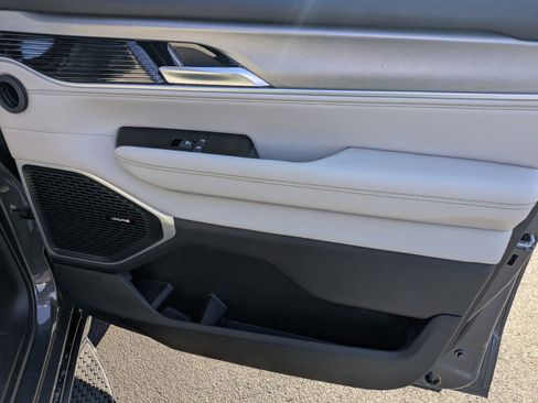 New 2026 Jeep Grand Wagoneer L 4WD w/ 8-Passenger Seating Package image 29