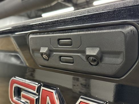 Used 2023 GMC Sierra 2500 AT4 w/ Gooseneck/5TH Wheel Package AWD/4WD image 12