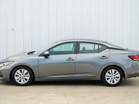 Used 2023 Nissan Sentra S image 39