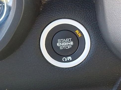 Used 2021 RAM 1500 Big Horn image 28