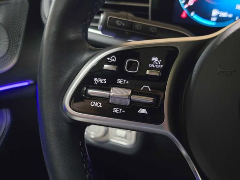 Used 2023 Mercedes-Benz GLS 450 4MATIC image 38