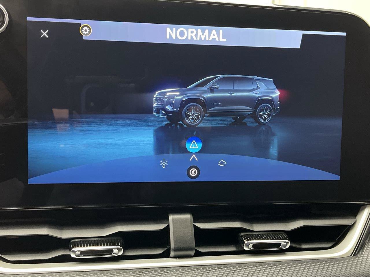Certified 2026 Chevrolet Equinox LT AWD/4WD image 15