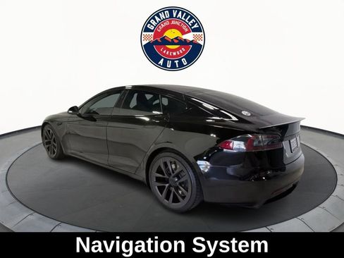 Used 2021 Tesla Model S Plaid image 8