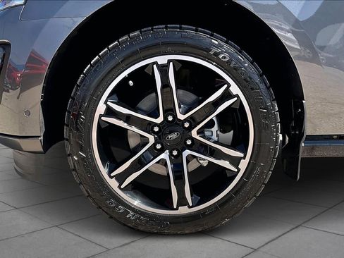 Used 2021 Ford Expedition Limited AWD/4WD image 10
