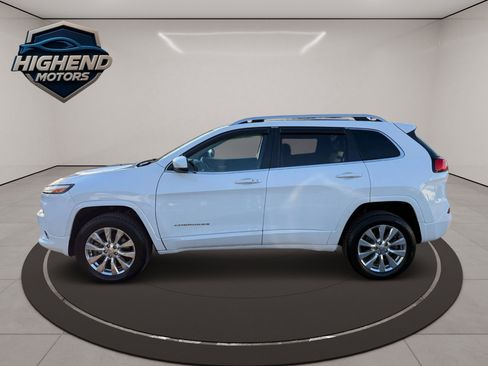 Used 2017 Jeep Cherokee Overland w/ Heavy Duty Protection Group image 4