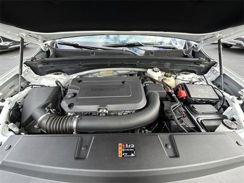 Used 2023 Buick Envision Essence image 28