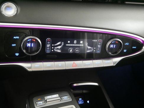 Used 2022 Genesis GV70 3.5T Sport w/ Sport Advanced Package image 23