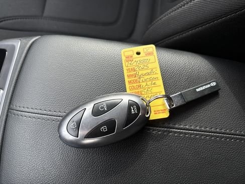 Certified 2025 Hyundai Tucson SEL image 29