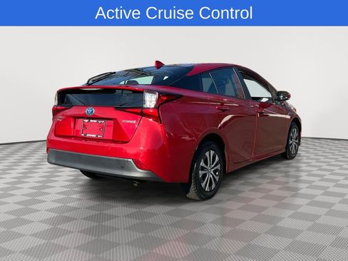 Used 2019 Toyota Prius LE image 7