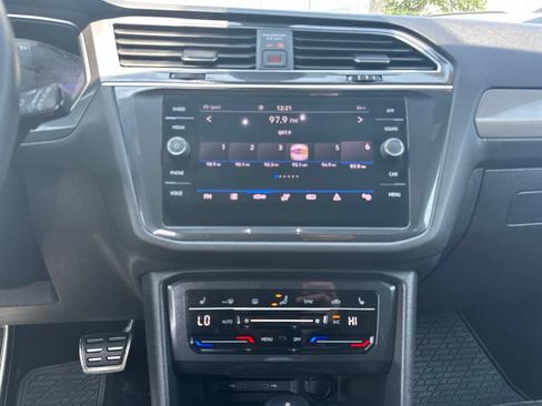 Used 2023 Volkswagen Tiguan SE R-Line AWD/4WD image 21