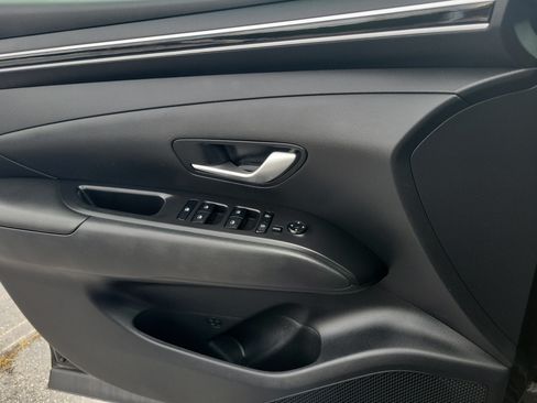 Used 2024 Hyundai Tucson SE FWD image 19