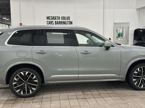 New 2026 Volvo XC90 T8 Plus w/ Protection Package Premier image 4