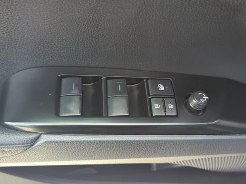 Used 2026 Toyota Camry XLE FWD image 11