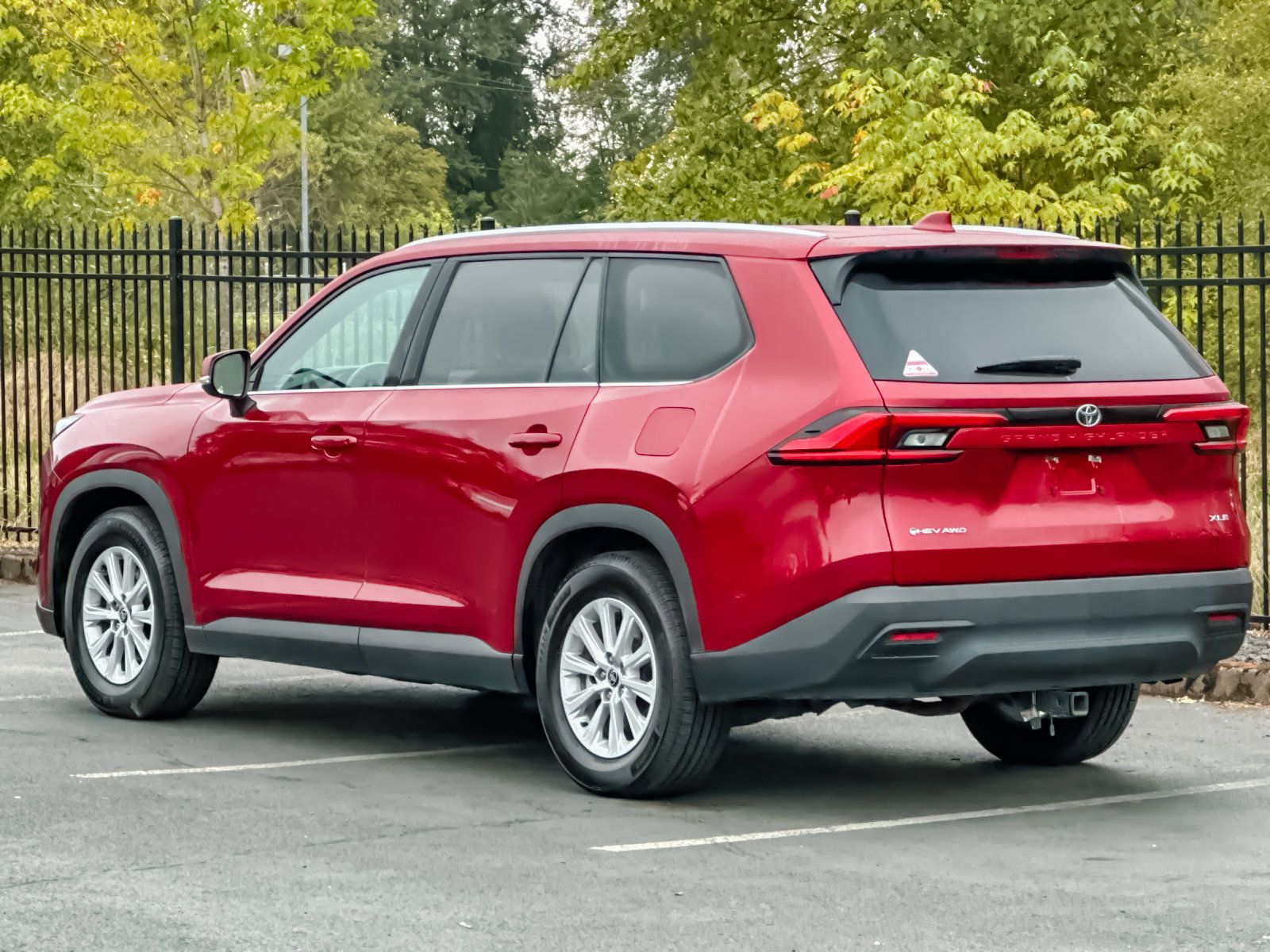 Used 2024 Toyota Grand Highlander AWD Hybrid image 5