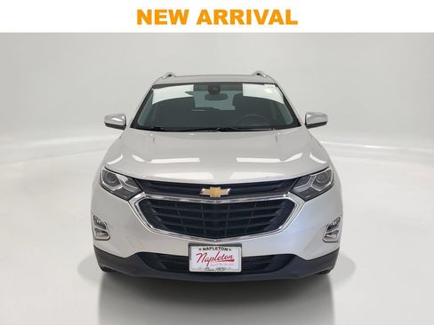 Used 2021 Chevrolet Equinox LT AWD/4WD image 2