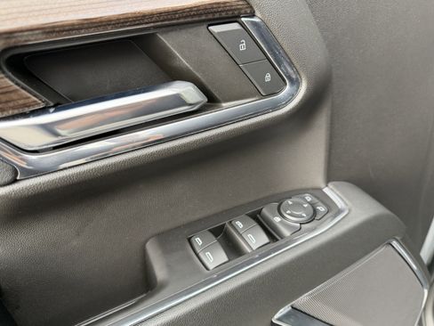 Used 2024 Chevrolet Silverado 1500 LT image 15