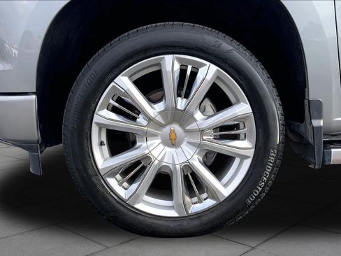 Used 2024 Chevrolet Silverado 1500 High Country AWD/4WD image 11