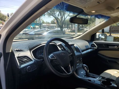 Used 2016 Ford Edge SEL w/ Equipment Group 201A FWD image 2