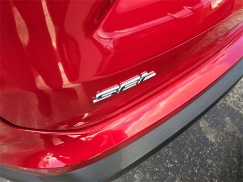 Used 2021 Ford Edge SEL w/ Convenience Package image 6