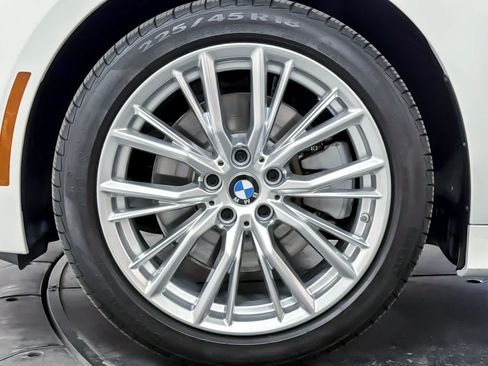 Used 2024 BMW 330i Sedan w/ Premium Package RWD image 26