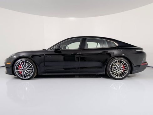 New 2026 Porsche Panamera Turbo image 2