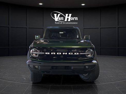 New 2025 Ford Bronco Outer Banks w/ Sasquatch Package image 11