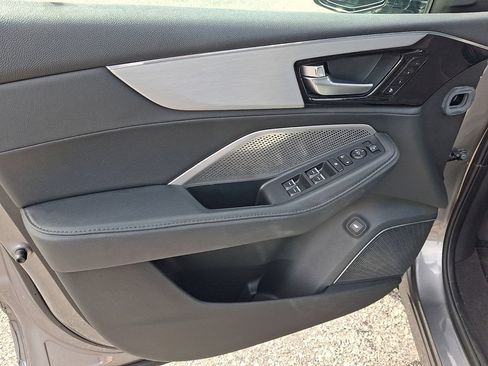 Used 2024 Acura MDX SH-AWD image 12