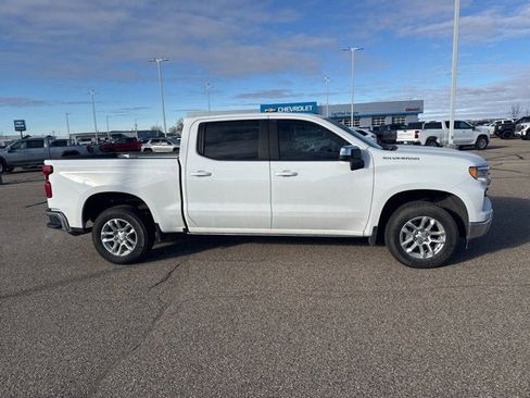 Certified 2022 Chevrolet Silverado 1500 LT image 2