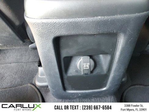 Used 2020 Dodge Journey SE w/ SE Popular Equipment Group image 17