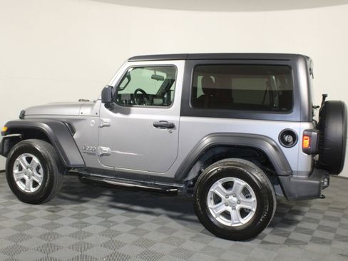 Used 2020 Jeep Wrangler Sport image 5