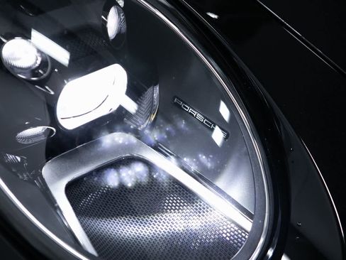 Certified 2021 Porsche 911 Carrera image 31