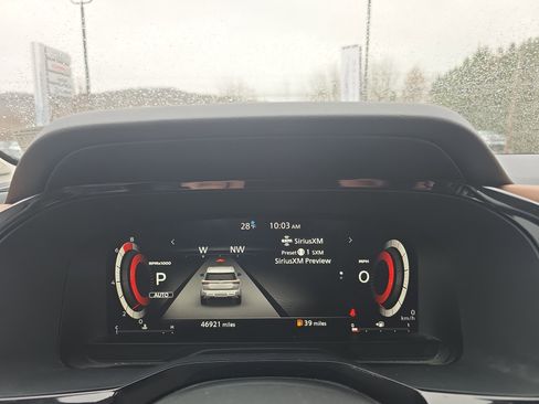 Used 2023 Nissan Pathfinder Platinum image 23