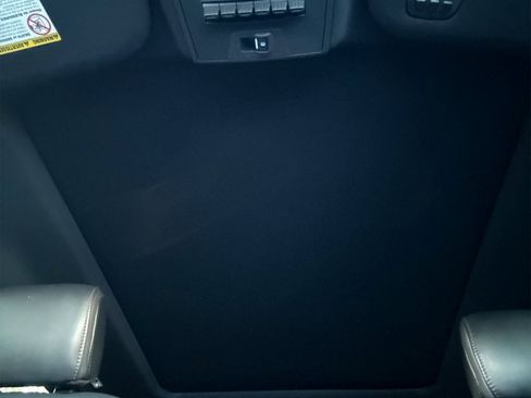 Used 2022 Ford F250 Platinum w/ FX4 Off-Road Package image 24