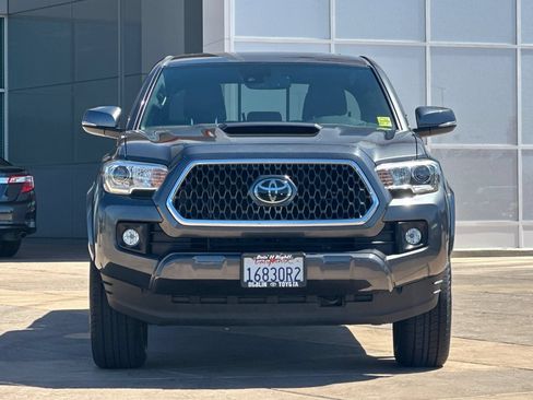 Certified 2019 Toyota Tacoma TRD Sport AWD/4WD image 11