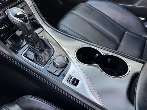 Used 2017 INFINITI Q60 3.0t w/ Cargo Package image 39