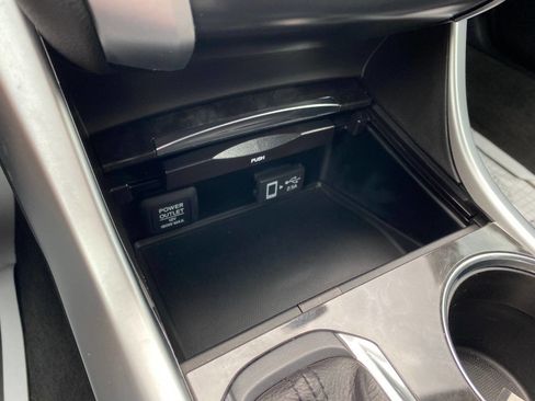 Used 2019 Acura TLX w/ Technology Package FWD image 17