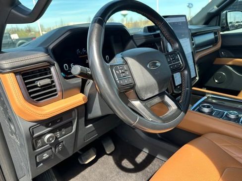 Used 2022 Ford Expedition Max Platinum AWD/4WD image 27