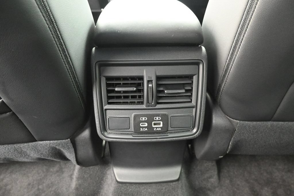 Used 2026 Subaru Forester Premium AWD/4WD image 23