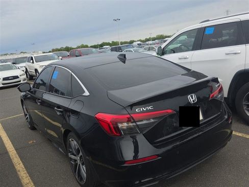Used 2024 Honda Civic Touring image 9