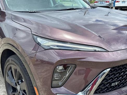 Used 2025 Buick Envision Sport Touring image 5