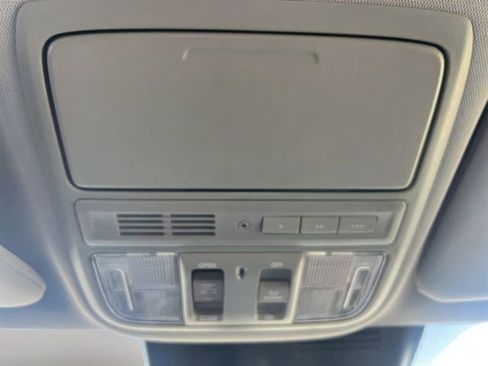 Used 2019 Honda CR-V Touring image 15